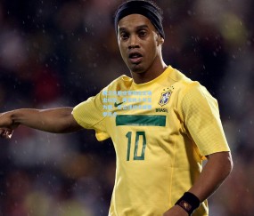 弗兰克回应客场龙主场虫标签，样本尚小不足为据，定位球战术成赛季亮点