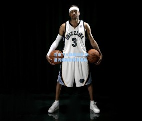 百米飞人巅峰对决 新星闪耀刷新赛季最佳