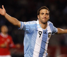 因卡皮耶深情告别勒沃库森，铭记支持，祝福未来