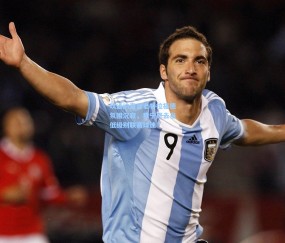 坎通纳直言老特拉福德氛围沉寂，我宁愿去当低级别联赛球迷